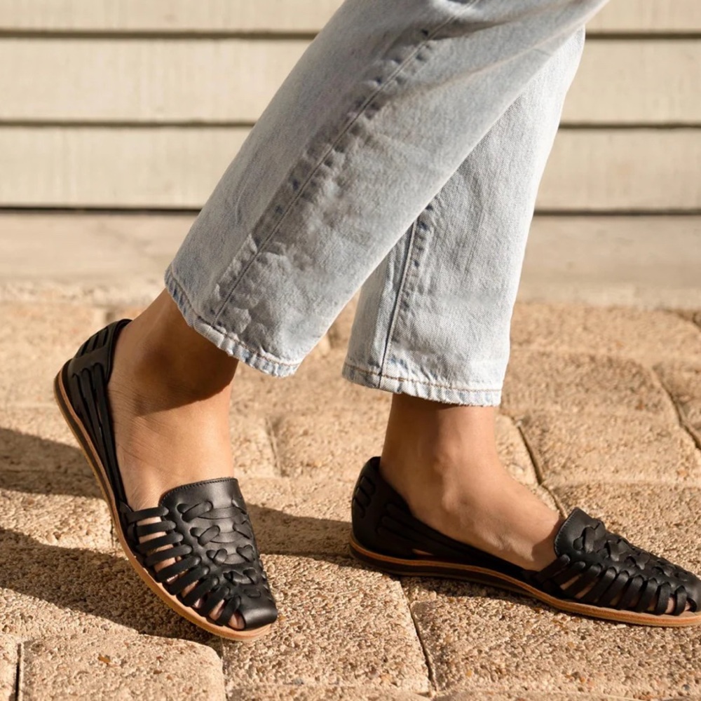 Nisolo Black Leather Huaraches